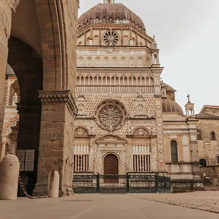 Cr - Casa Sulle Mura Romane - Old Town 아파트 베르가모