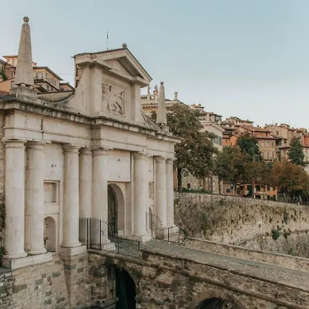 Cr - Casa Sulle Mura Romane - Old Town 아파트