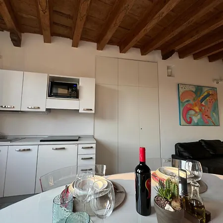 Daire Cr - Casa Sulle Mura Romane - Old Town
