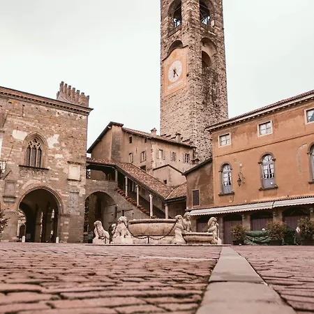 Casa Sulle Mura Romane - Old Town * Бергамо